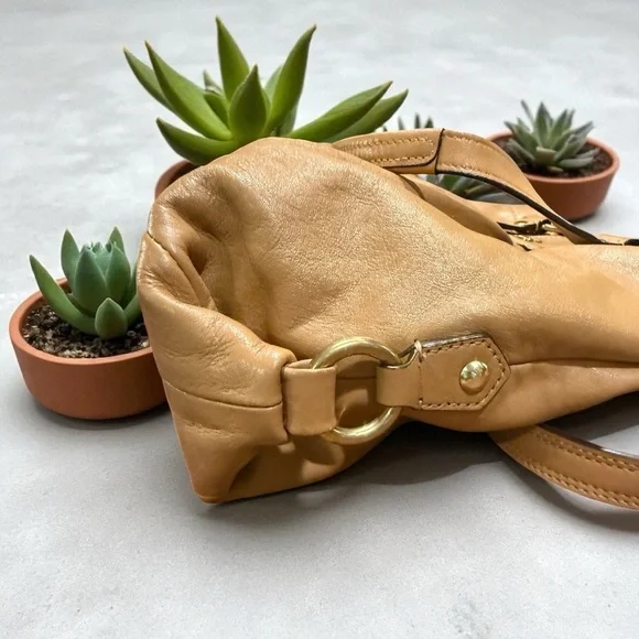Coach Madison Gathered Leather Satchel | Tan | Gold Hardware | Shoulder Bag - Picture 2 of 13